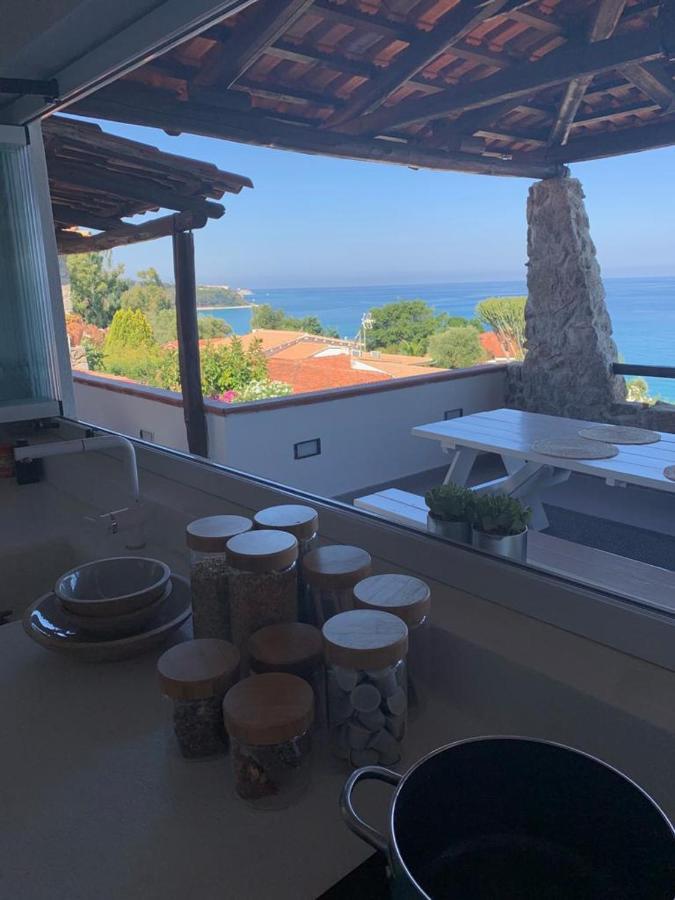 Boutique Apartment With Beach Within Walking Distance, Near Tropea Parghelia Buitenkant foto