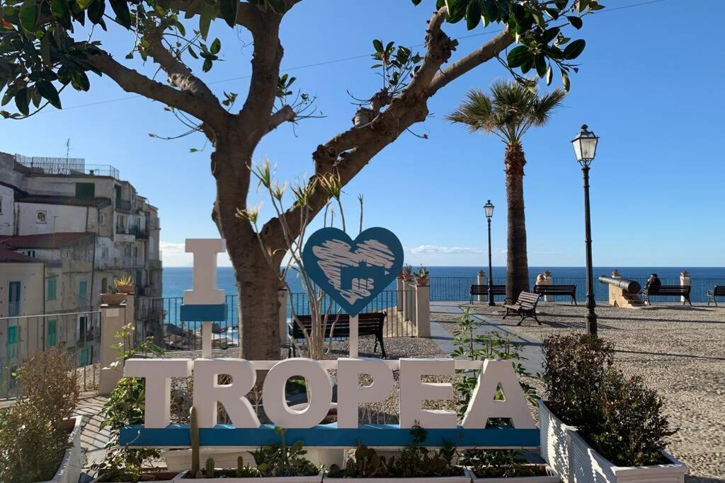 Boutique Apartment With Beach Within Walking Distance, Near Tropea Parghelia Buitenkant foto