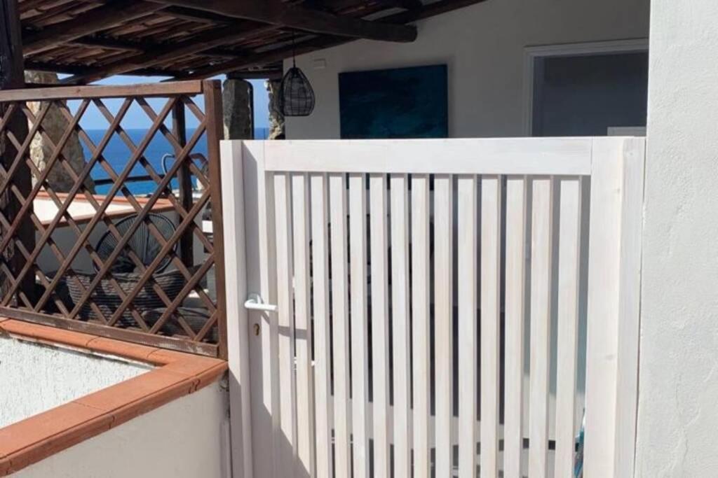 Boutique Apartment With Beach Within Walking Distance, Near Tropea Parghelia Buitenkant foto