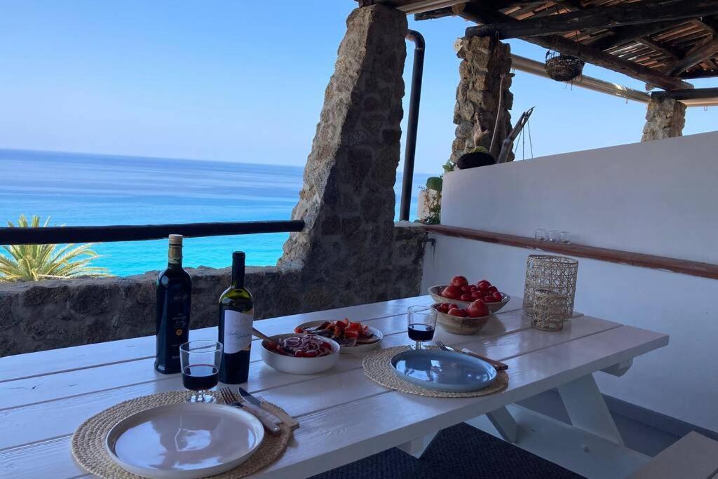 Boutique Apartment With Beach Within Walking Distance, Near Tropea Parghelia Buitenkant foto
