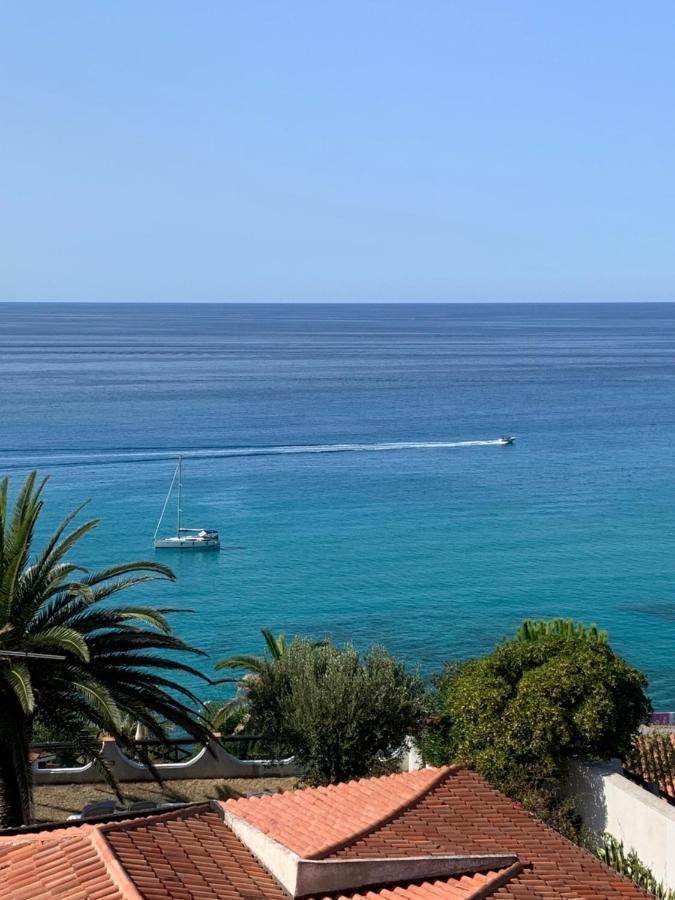 Boutique Apartment With Beach Within Walking Distance, Near Tropea Parghelia Buitenkant foto